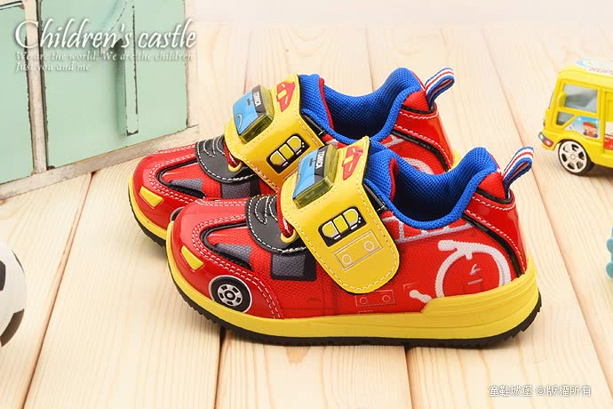 【童鞋城堡】Tomica多美小汽車 中童 消防車電燈運動鞋(TM7792-紅)