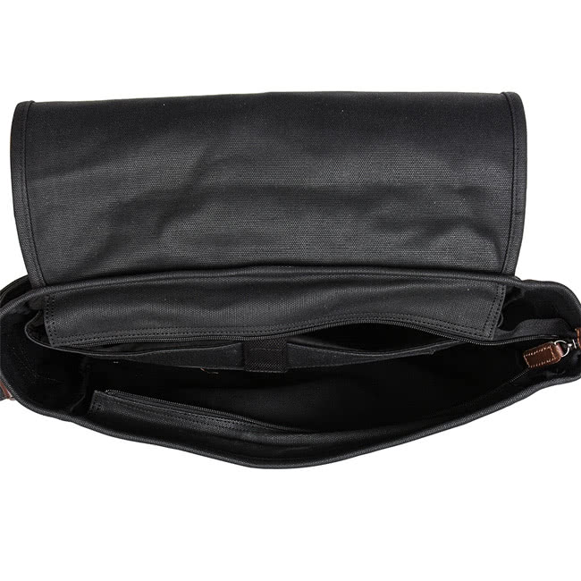 【Levis】男款側背包 / 復古 / 彷舊Logo / 黑色