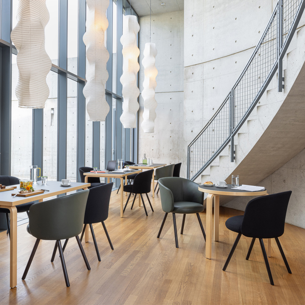 北歐櫥窗 Vitra Mikado 天皇 扶手椅(駝棕色皮革 北歐櫥窗 Vitra Mikado 天皇 扶手椅(駝棕色皮革
