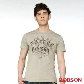 【BOBSON】男款合身版印圖短袖上衣(卡其24025-72)