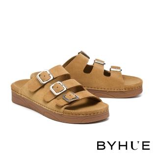 BYHUE 日常百搭方釦多寬帶牛麂皮軟芯厚底拖鞋(棕)  BYHUE