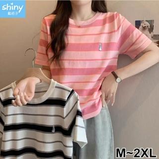 Shiny 藍格子 刺繡小兔圖案條紋圓領短袖上衣 V3964 現+預(女裝 T恤)  Shiny 藍格子