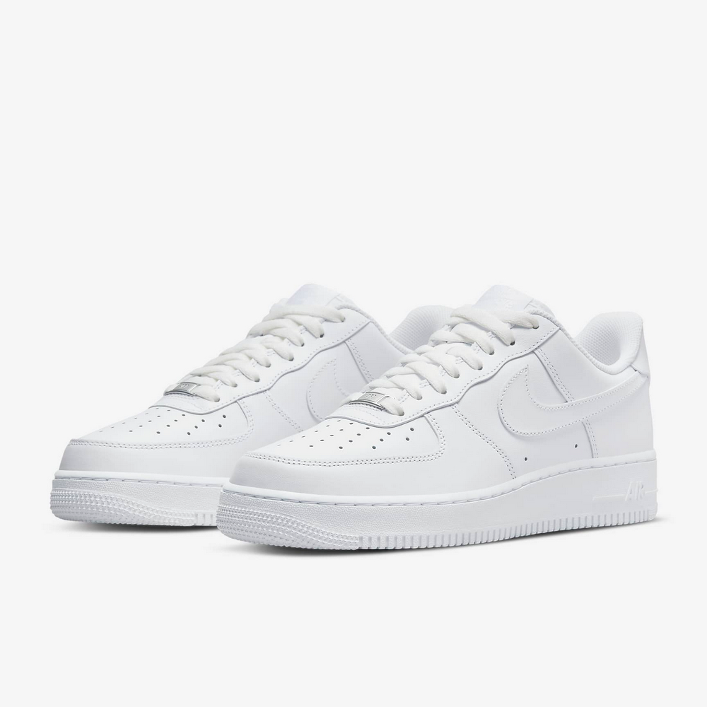 NIKE 耐吉】AIR FORCE 1 07 男休閒鞋白(CW2288111) - momo購物網- 好評