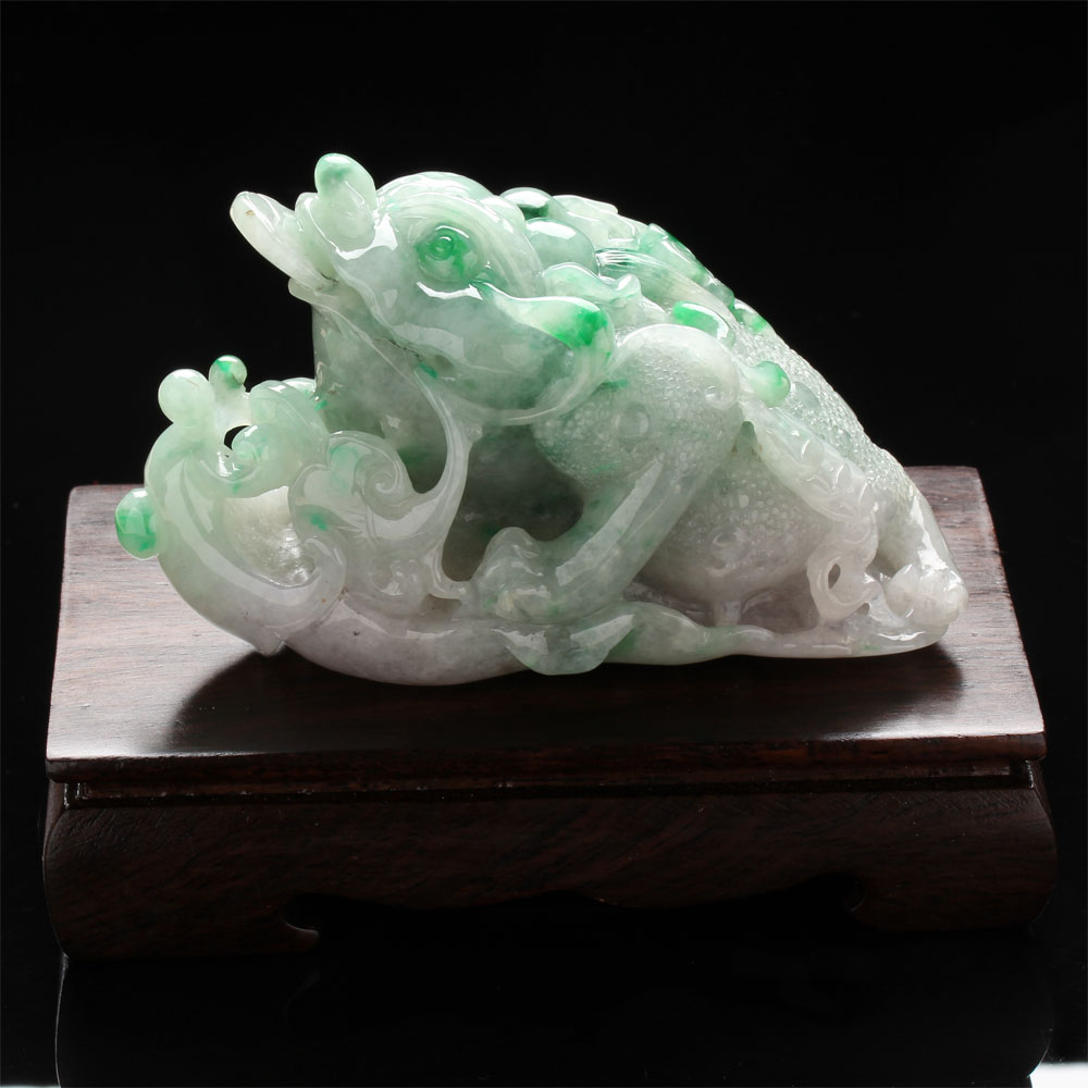 Jadeite-Ornament-Toad-
