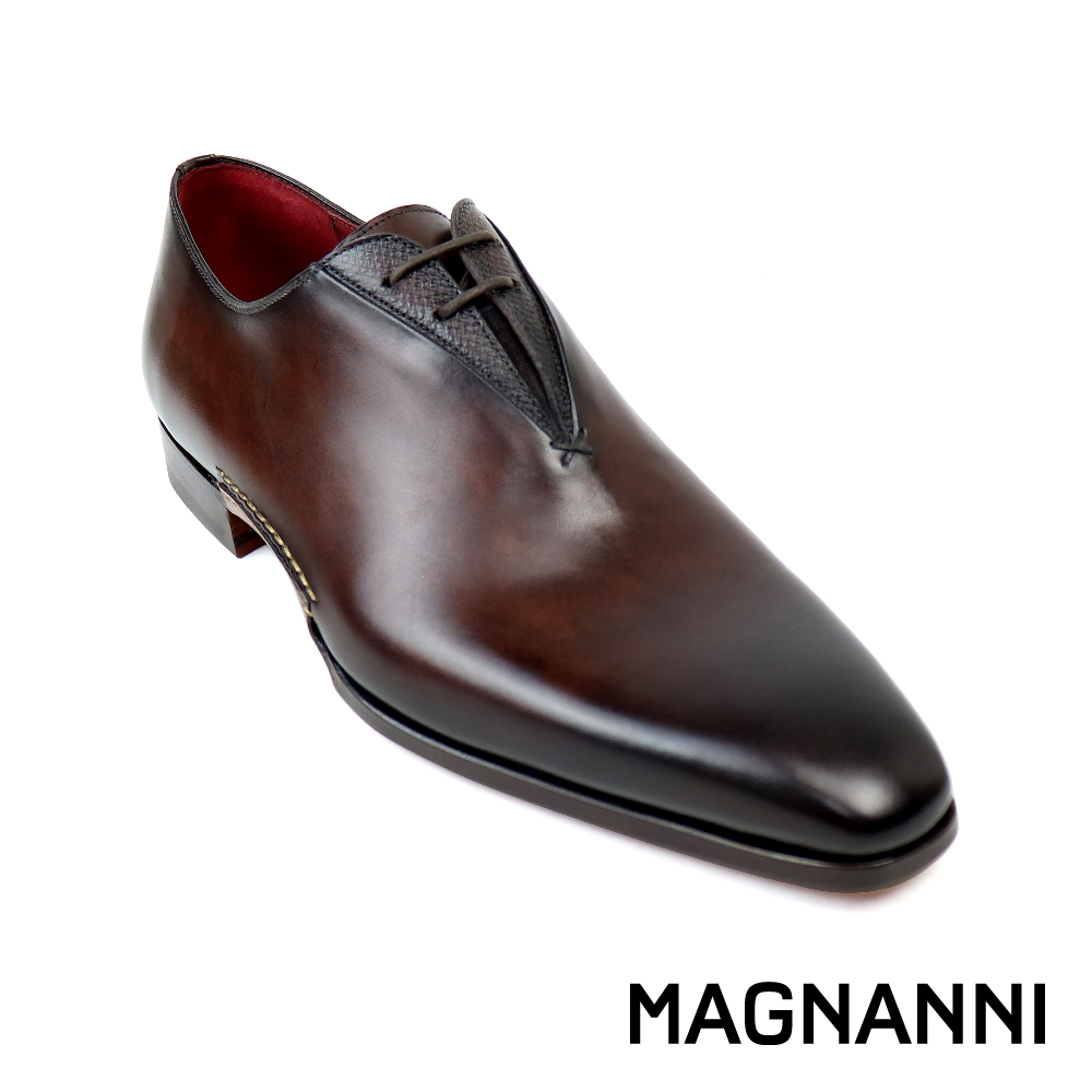 MAGNANNI 西班牙鞋襟小壓紋牛津鞋 棕色(25069-