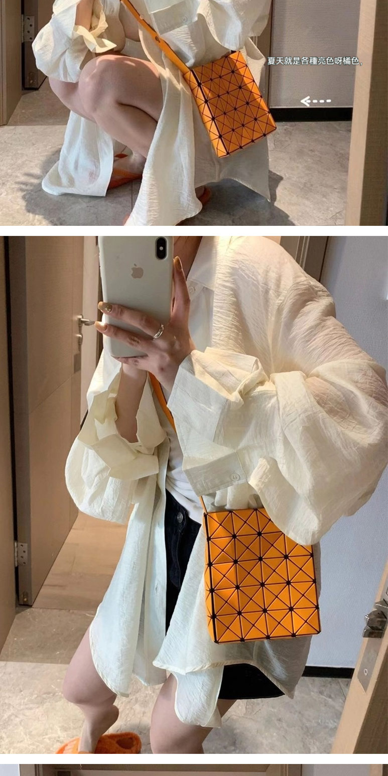 夏天就是各種亮色呀橘色。 