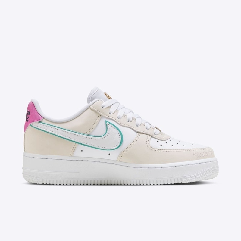 NIKE 耐吉 Wmns Air Force 1 07 LX