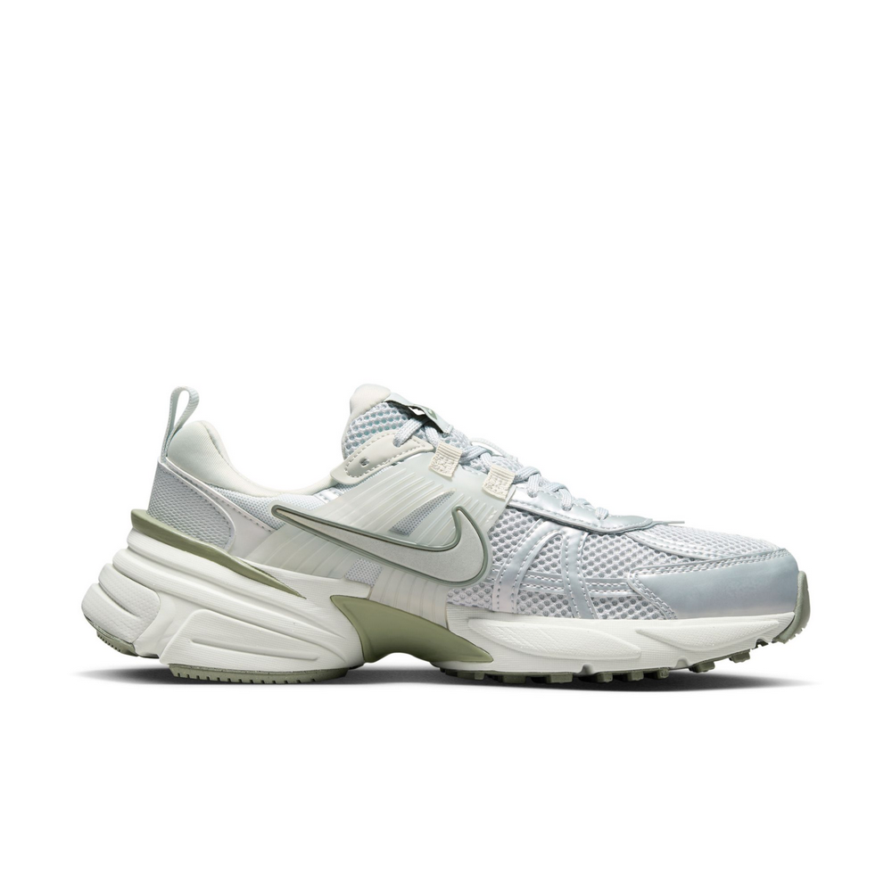 NIKE 耐吉 運動鞋 休閒鞋 WMNS V2K RUN 女