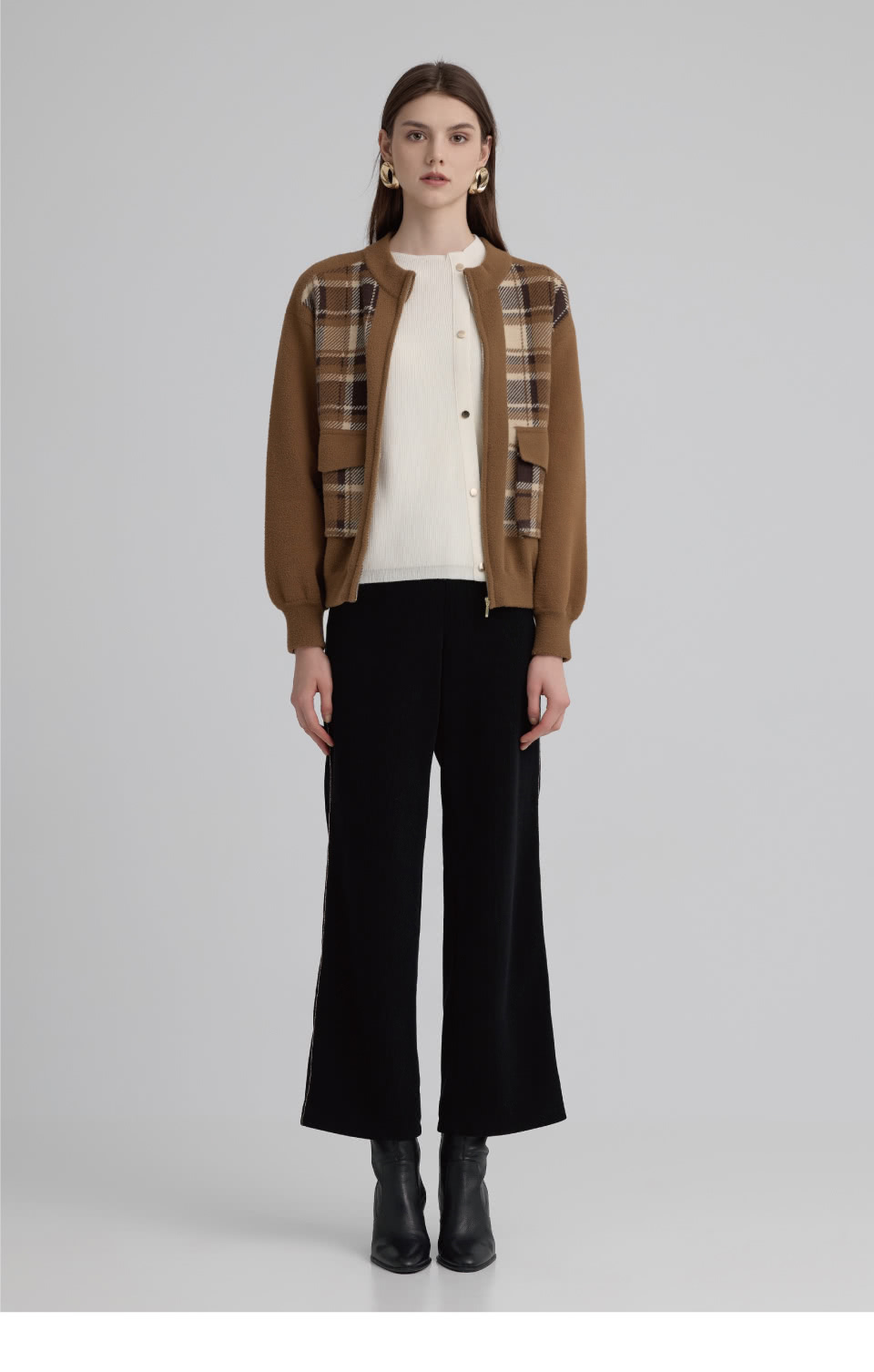 ILEY 伊蕾 落肩格紋針織外套(咖;M-XL;124451 ILEY 伊蕾 落肩格紋針織外套(咖;M-XL;124451