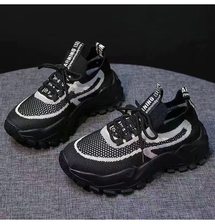 K.W. 現貨40碼水漾厚底針織透氣彈力乳膠鞋墊休閒鞋(共1