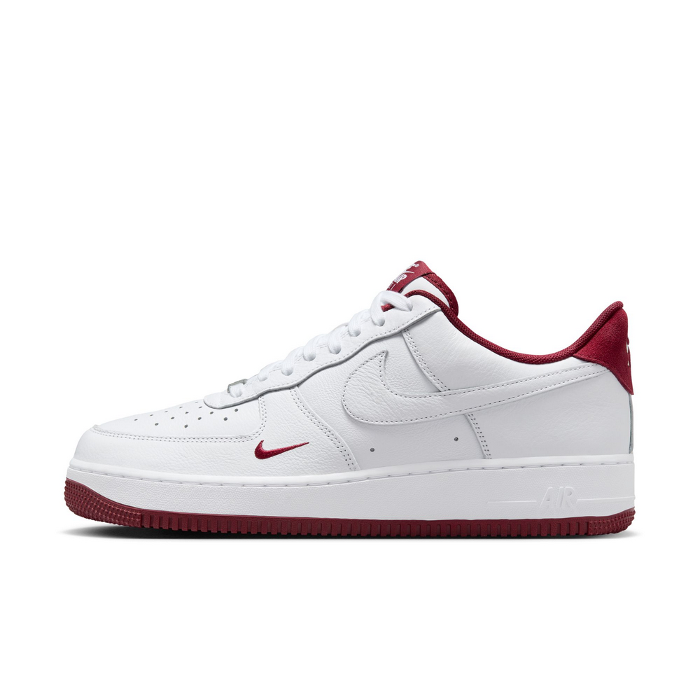 NIKE 耐吉 AIR FORCE 1 07 休閒鞋 男鞋 NIKE 耐吉 AIR FORCE 1 07 休閒鞋 男鞋