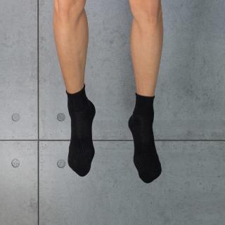 【aPure】除臭襪多功吸濕排汗科技運動襪(黑)
