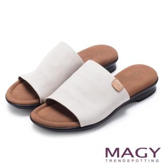 【MAGY】簡約夏日 超軟皮革寬版一字平底拖鞋(灰色)