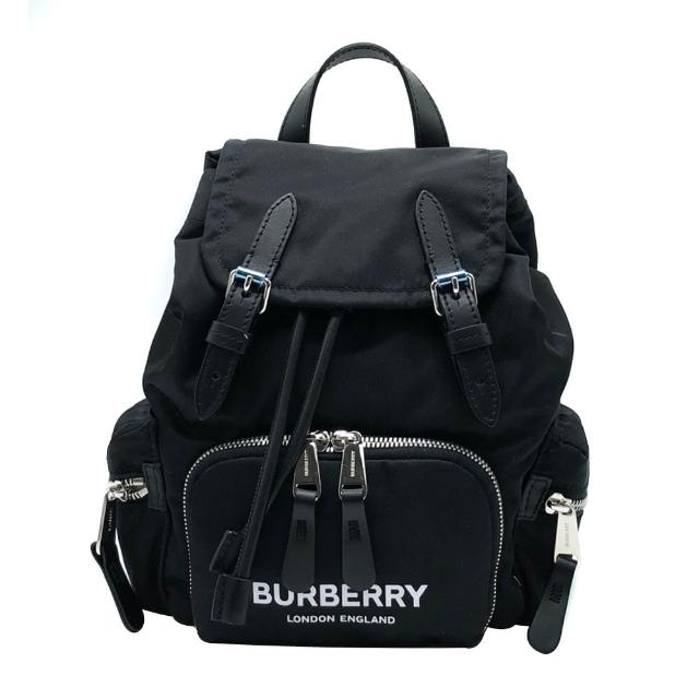 BURBERRY 巴寶莉【BURBERRY 巴寶莉】The Rucksack 品牌印字帆布後背包-小(8021258-黑)