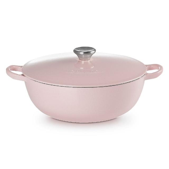 【Le Creuset】琺瑯鑄鐵鍋媽咪鍋28cm(雪紡粉/櫻桃紅 2色選1)
