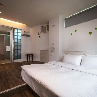 【YOUBON】礁溪日月光大飯店假日精緻雙人房住宿券1間含早餐