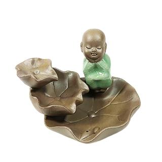 【十方佛教文物】沉思小沙彌 陶土香爐(福報享受無與倫比)