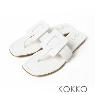 【KOKKO 集團】時尚方扣柔軟手感綿羊皮夾腳平底拖鞋(白色)