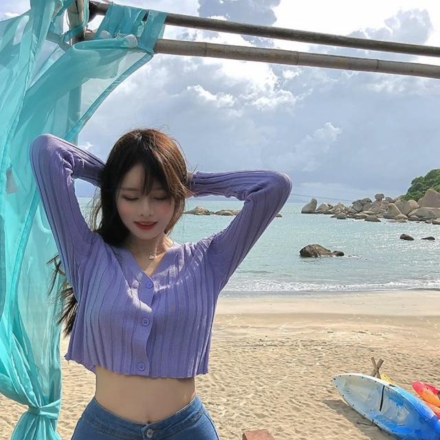 【D.studio】韓版單排扣V領修身短版外套(短版上衣上衣女裝衣服外套薄外套罩衫防曬外套長袖上衣 J129)