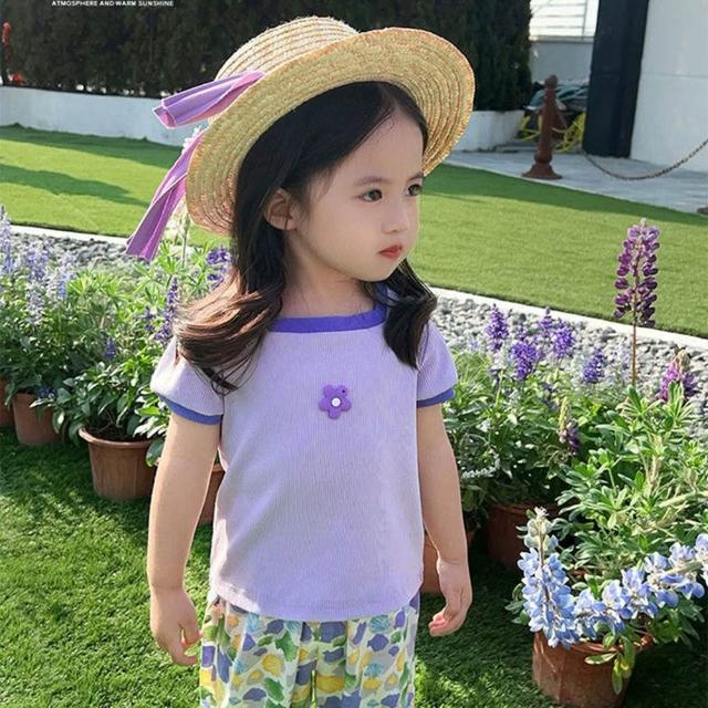【安朵童舖】現貨韓版女童方領冰絲短袖上衣兒童百搭立體膠章裝飾短袖T恤撞色冰絲上衣童裝(017)