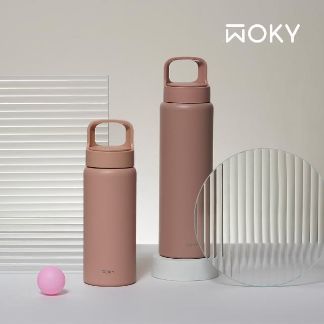 【WOKY 沃廚】輕芯鈦瓷提手運動保溫瓶850ml(運動水壺)