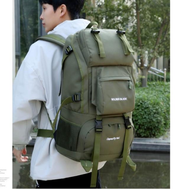 【May Shop】多口袋大容量機能防潑水後背包 多款任選(防水包 登山 登機 包包)