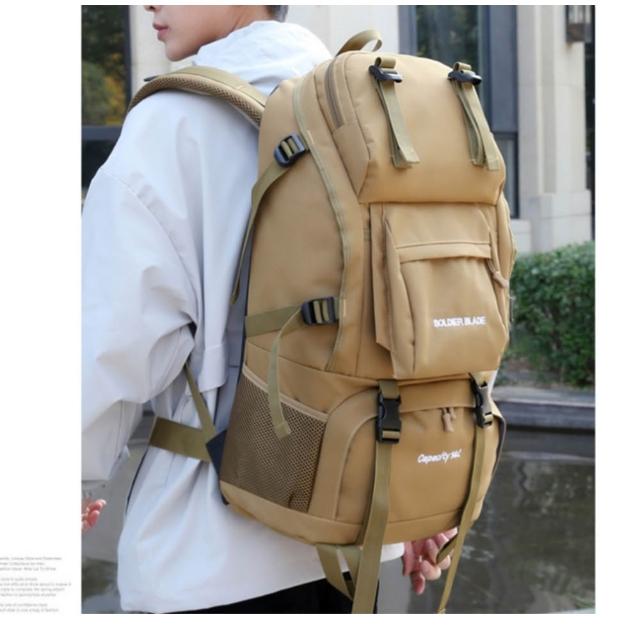 【May Shop】多口袋大容量機能防潑水後背包 多款任選(防水包 登山 登機 包包)