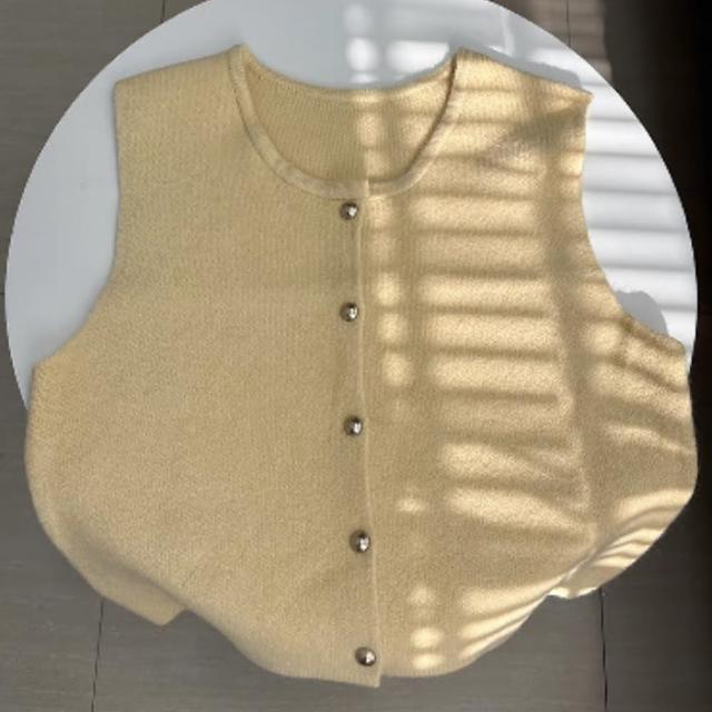 【初色】純色簡約針織圓領單排釦無袖坎肩馬甲寬鬆針織背心女背心-共8色-39139(F可選/現貨+預購)