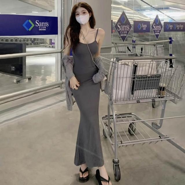 【D.studio】韓版顯瘦吊帶長版洋裝(連身裙上衣套裝短袖上衣短袖t恤女裝裙裝連衣裙背心小可愛 S251)