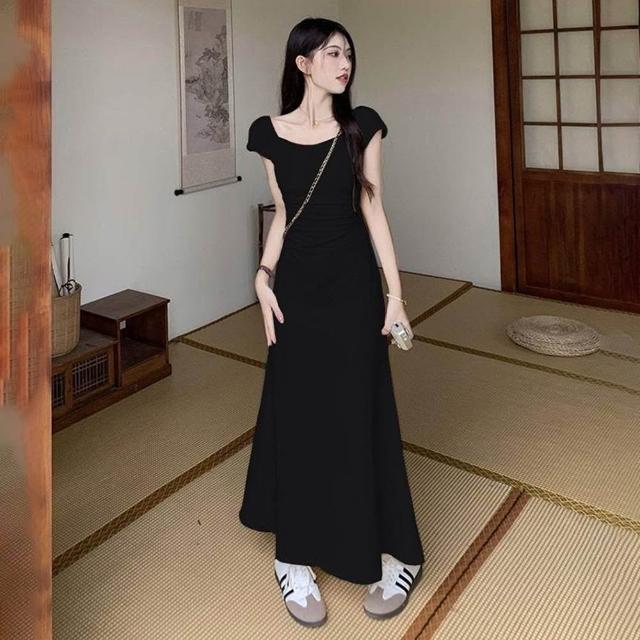 【D.studio】韓版氣質收腰長版洋裝(裙連衣裙連身裙套裝短袖上衣 衣服夏天女裝短袖t恤女裙子S358)