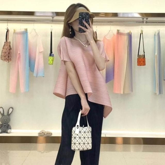 【巴黎精品】現貨限搶 三宅風皺褶衣服褶皺上衣摺衣彈力大尺碼(高領無袖寬鬆女T恤3款b1a36)