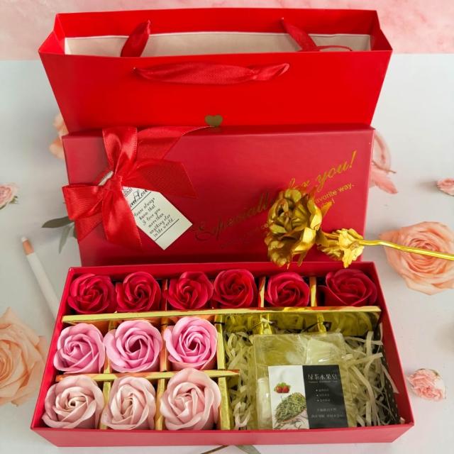 【A-ONE 匯旺】檸檬絲瓜絡去角質皂禮盒 (附手提袋+紅香皂花12朵+金箔玫瑰花) 肥皂 香皂 永生玫瑰 伴娘禮盒