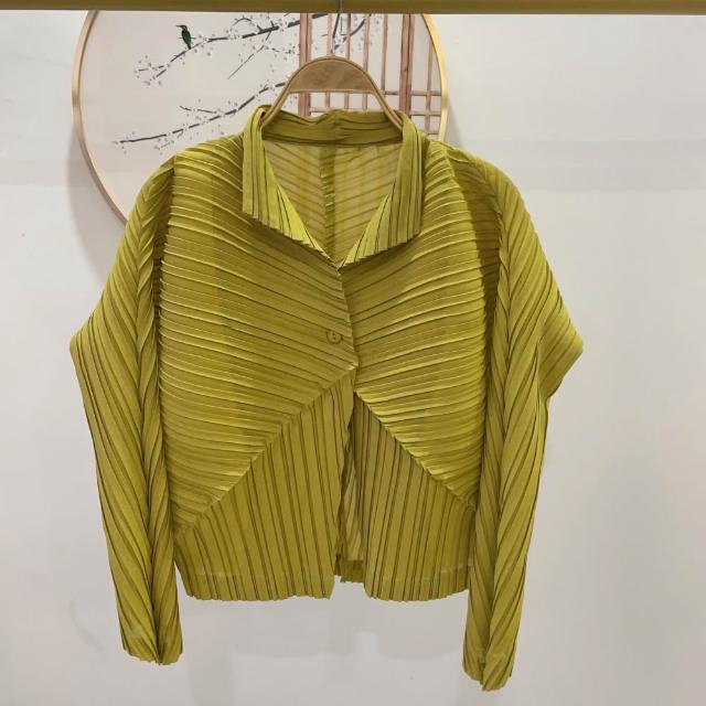 【巴黎精品】現貨+預購 三宅風皺褶衣服西裝外套褶皺衣休閒職業OL大尺碼女裝(時尚修身短版女外套3款b1a64 A)