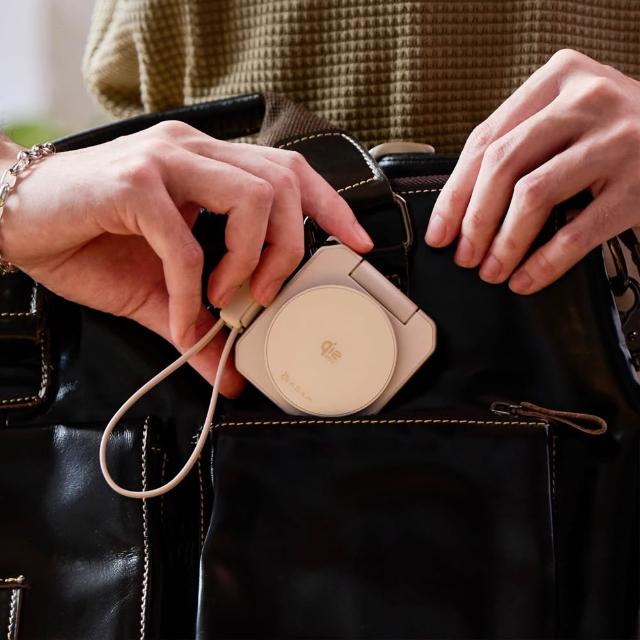 【ADAM 亞果元素】MAG 25 Qi2 25W 二合一 口袋型無線充電座